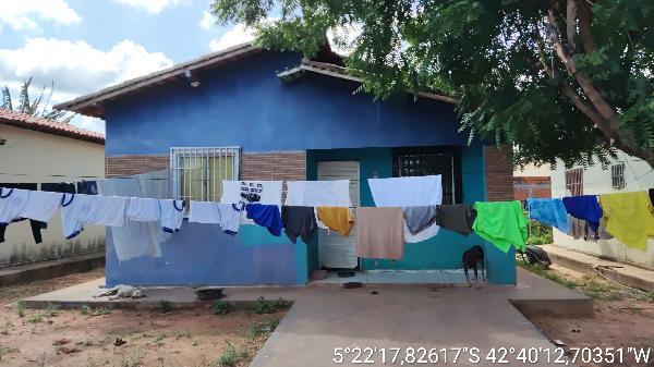 Casa da Caixa em DEMERVAL LOBAO / PI - 8444413380654