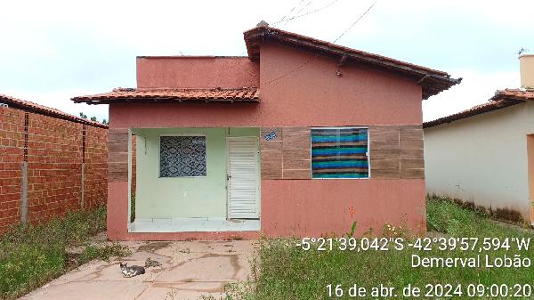 Casa da Caixa em DEMERVAL LOBAO / PI - 8444415634920