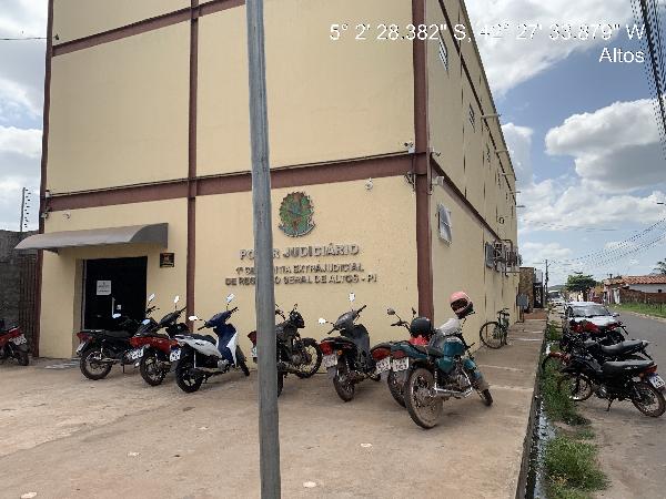 Casa da Caixa em ALTOS / PI - 8444426436289