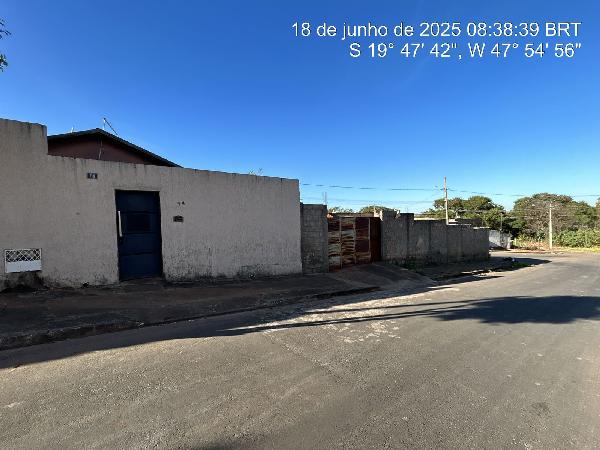 Casa da Caixa em UBERABA / MG - 8444434694968