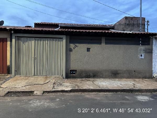 Casa da Caixa em FRUTAL / MG - 8555504446080