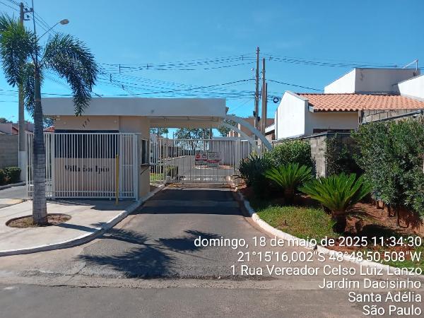 Casa Caixa em SANTA ADELIA / SP - 8555533824730