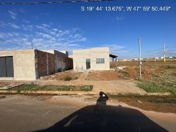 Casa da Caixa em UBERABA / MG - 8444430409983