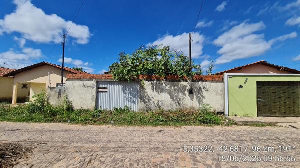 Casa da Caixa em DEMERVAL LOBAO / PI - 8444415688893