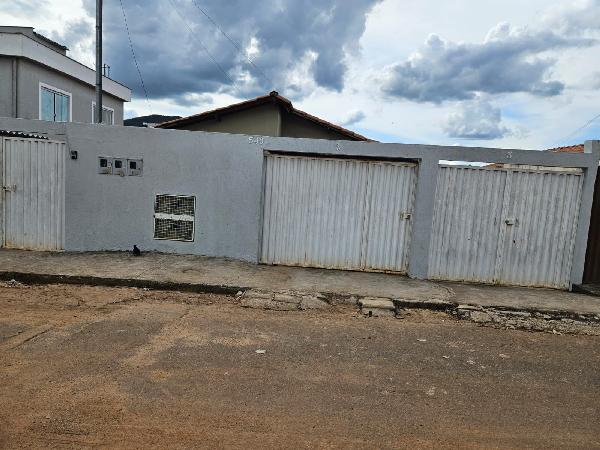 Casa da Caixa em MATEUS LEME / MG - 8444426124732