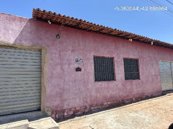 Casa da Caixa em DEMERVAL LOBAO / PI - 8444416195645