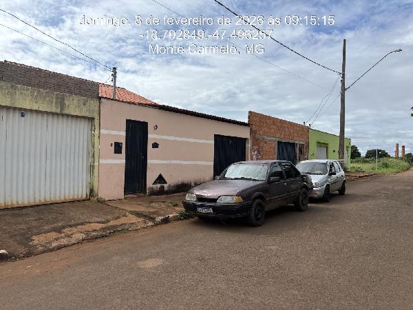 Casa da Caixa em MONTE CARMELO / MG - 8444421578298