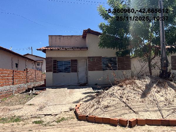 Casa da Caixa em DEMERVAL LOBAO / PI - 8444417091223
