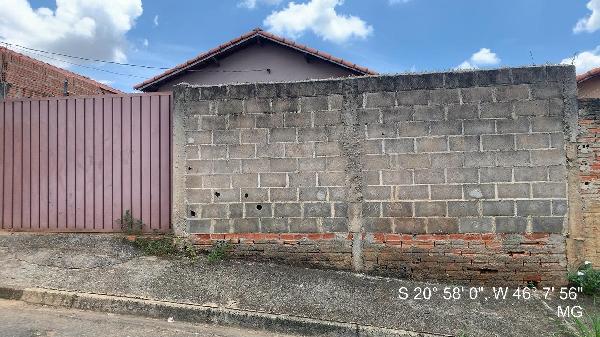 Casa da Caixa em CARMO DO RIO CLARO / MG - 8444429524901