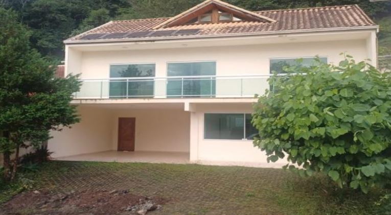 Casa Bradesco em Nova Friburgo  / RJ - 9eb7d701